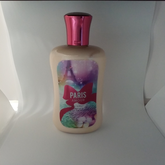 Bath & Body Works Other - PARIS AMOUR Bath And Body Works Body LOTION VINTAGE